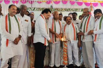 ಸಿದ್ದರಾಮಯ್ಯ ಸರ್ಕಾರದ ಗ್ಯಾರಂಟಿ ಯೋಜನೆ ಒಂದೇ ತಿಂಗಳಿಗೆ ಮನೆ ಮನೆ ತಲುಪಿವೆ. ಡಿ ಸುಧಾಕರ ಹೆಳಿಕೆ..!
